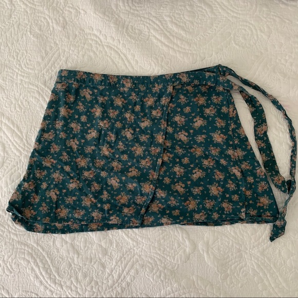 American Eagle Outfitters Dresses & Skirts - american eagle wrap skirt